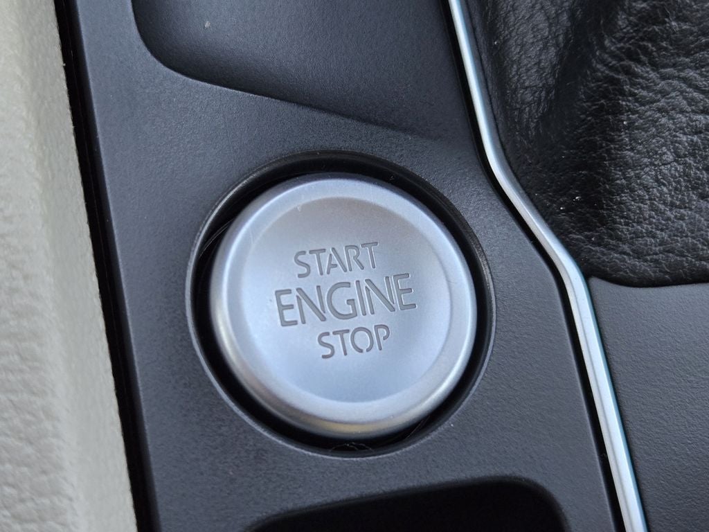 2020 Volkswagen Atlas 3.6L V6 SE w/Technology