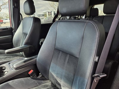 2016 Dodge Grand Caravan SXT Plus