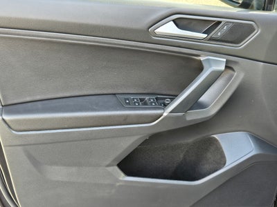 2020 Volkswagen Tiguan SE R-Line Black