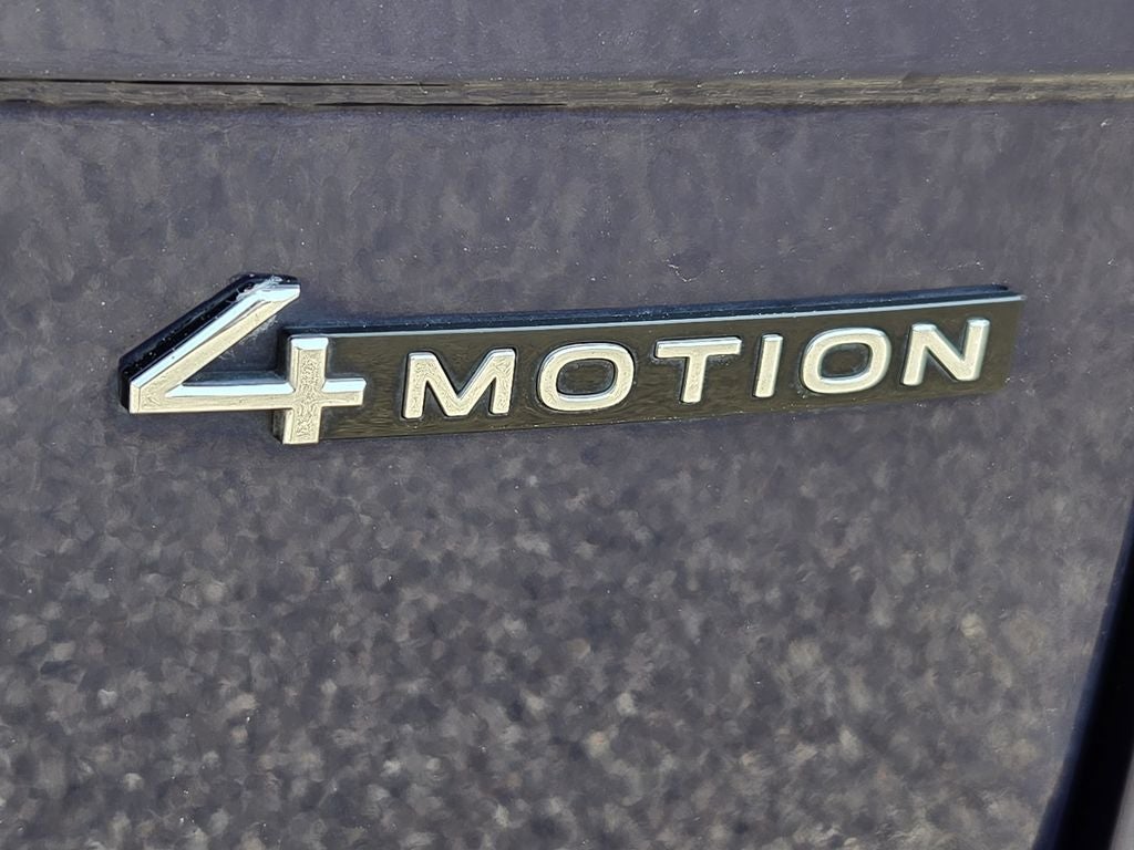 2022 Volkswagen Tiguan SEL R-Line