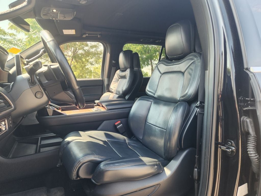 2022 Lincoln Navigator L Reserve