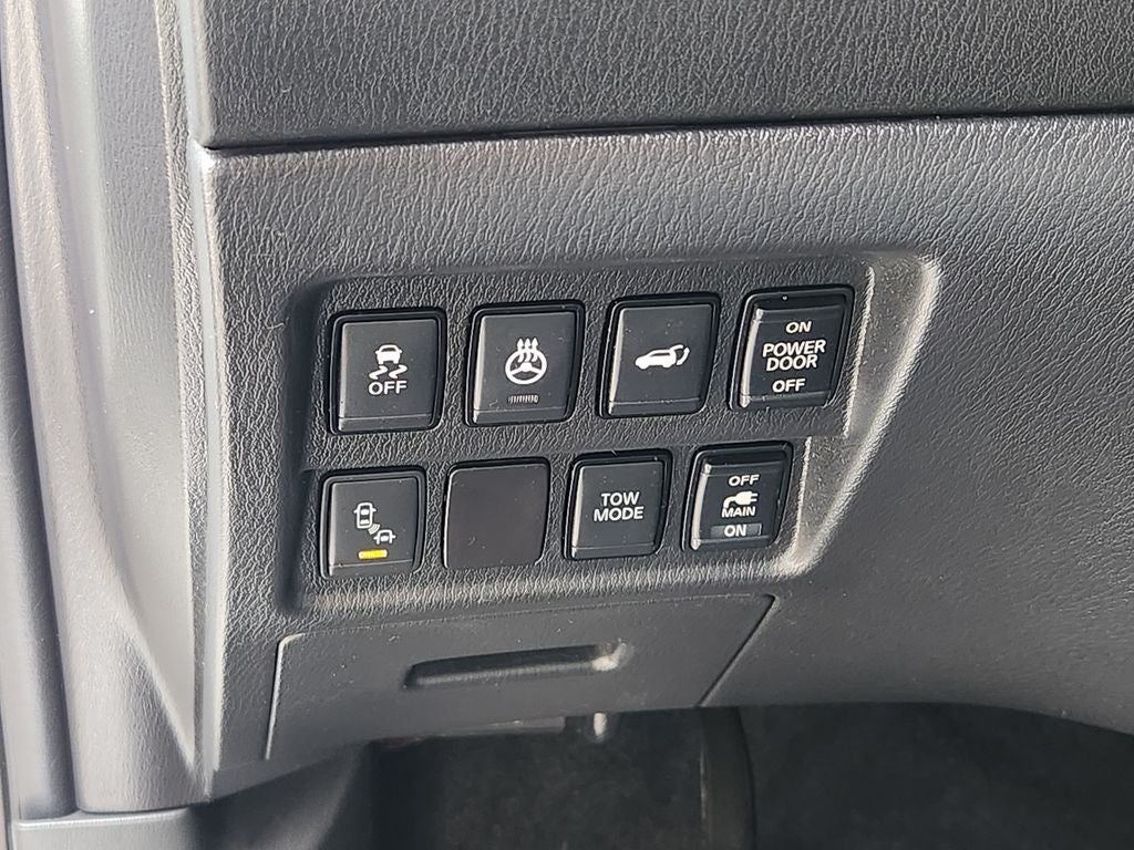 2017 Nissan Pathfinder Platinum