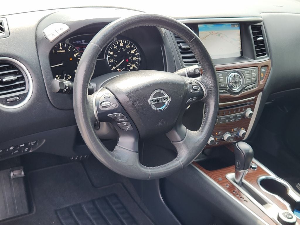 2017 Nissan Pathfinder Platinum