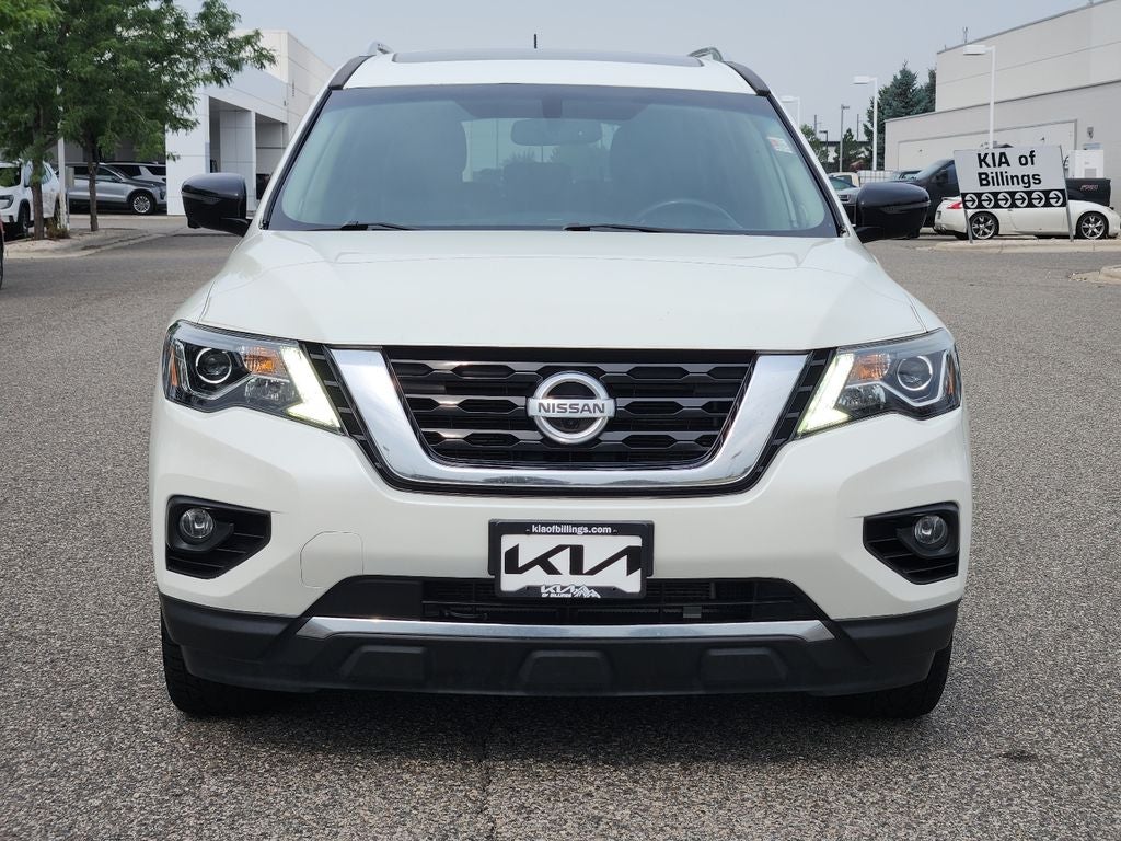 2017 Nissan Pathfinder Platinum