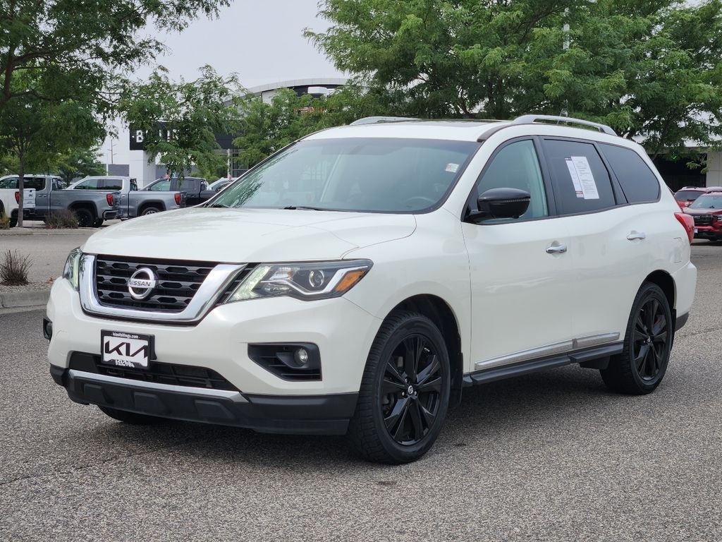 2017 Nissan Pathfinder Platinum