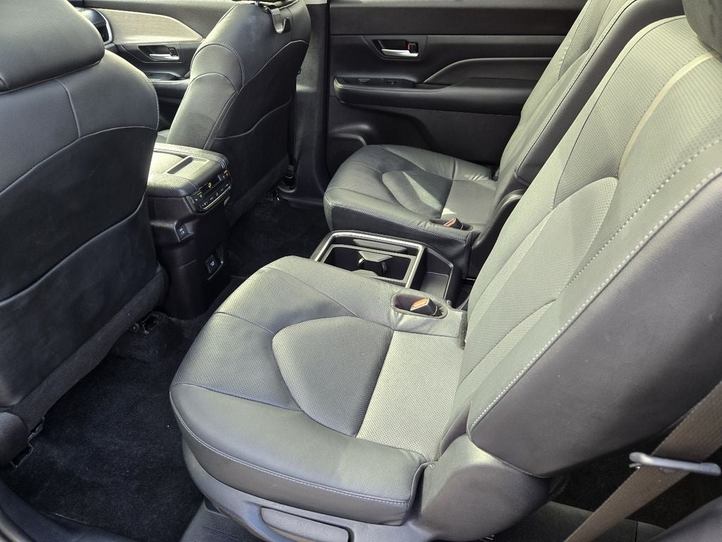 2025 Toyota Grand Highlander Platinum