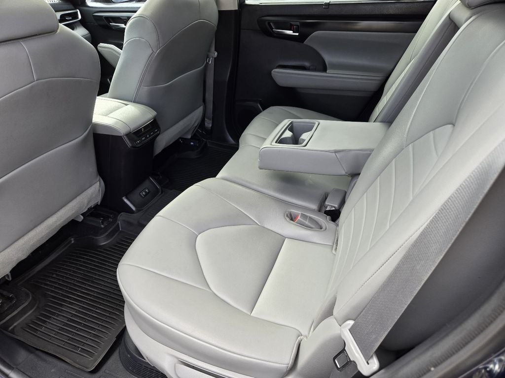 2021 Toyota Highlander Hybrid Hybrid XLE