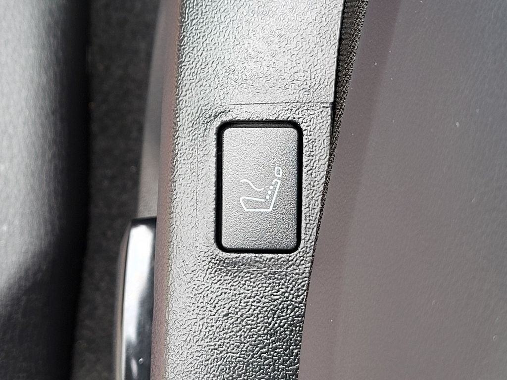 2025 Mitsubishi Outlander PHEV SEL
