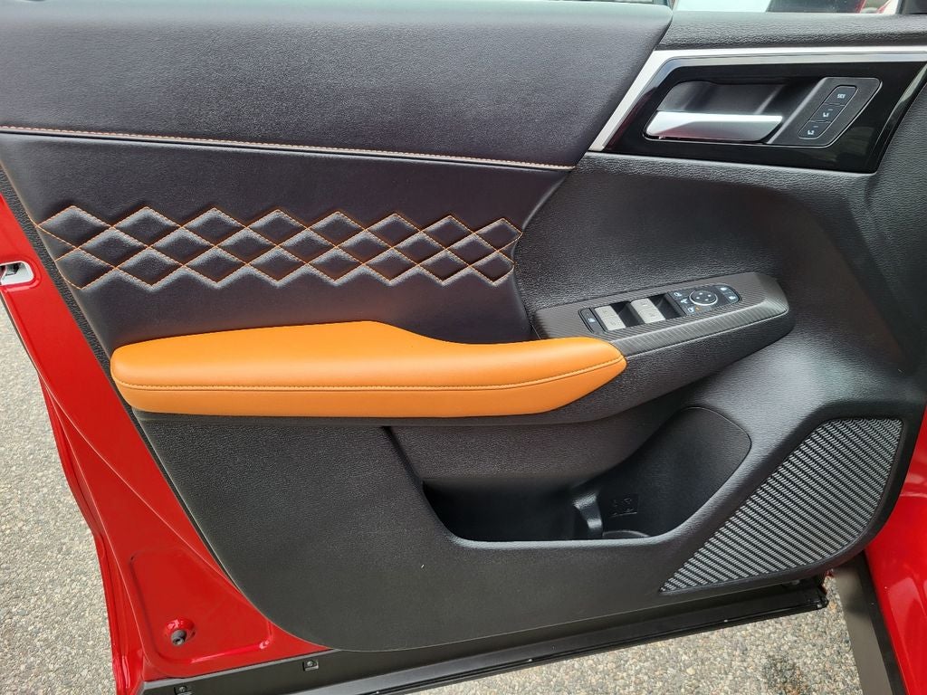 2025 Mitsubishi Outlander PHEV SEL