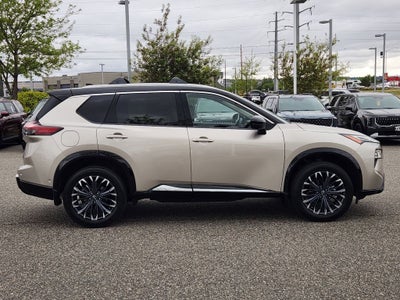 2025 Nissan Rogue Platinum