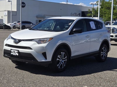 2018 Toyota RAV4 LE