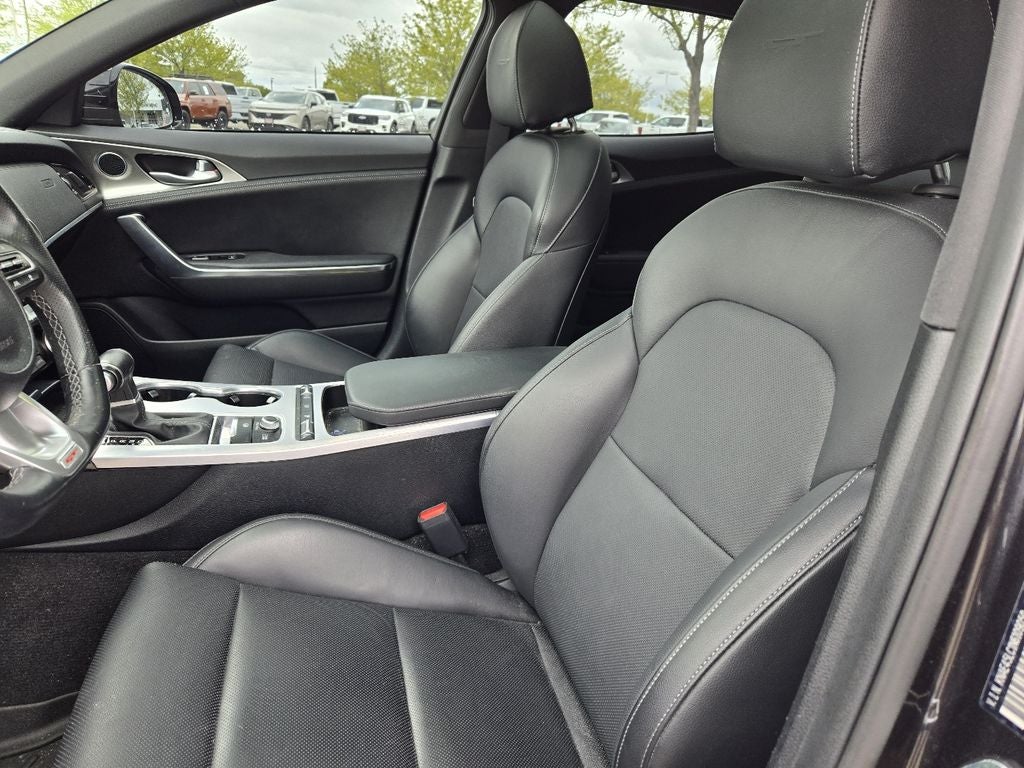 2022 Kia Stinger GT1
