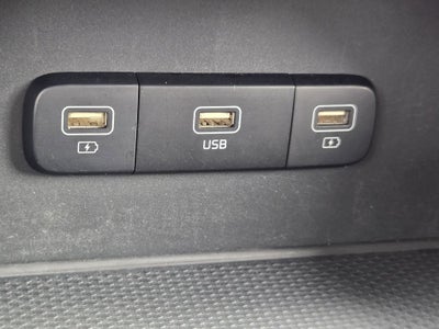 2023 Kia Carnival LX